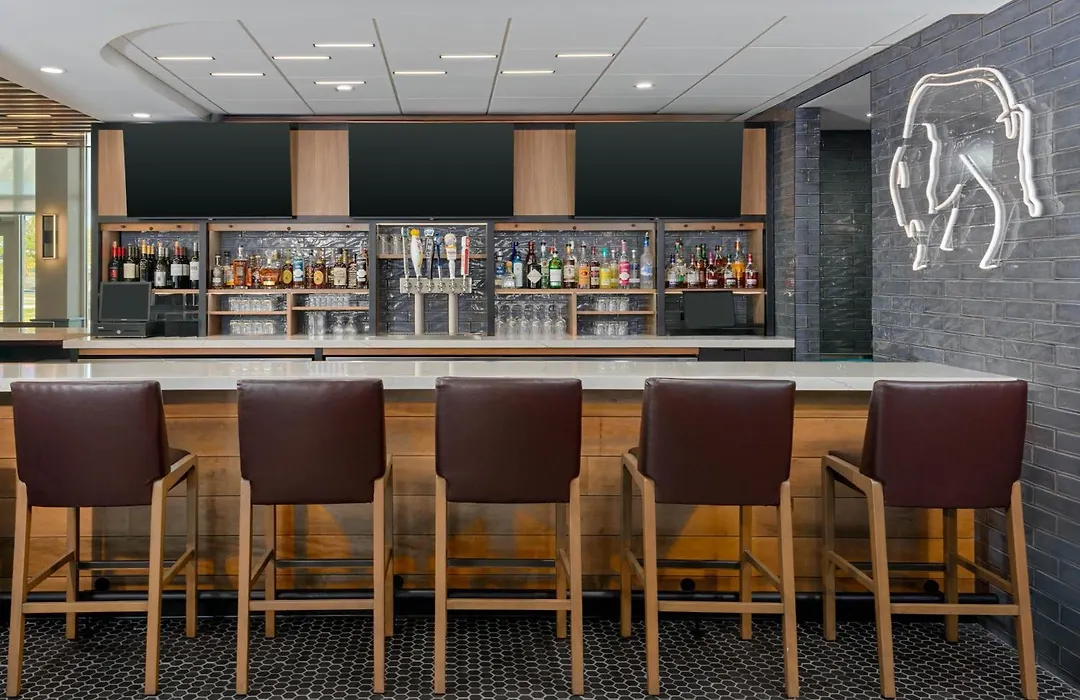 Hilton Garden Inn Buffalo Airport-1