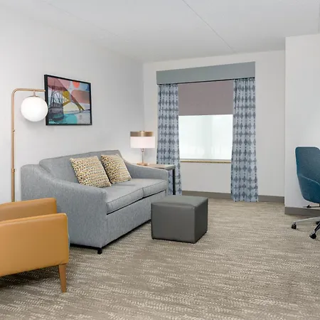Hilton Garden Inn Buffalo Airport-3